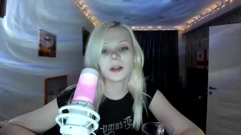 Samantha online show from 09/15/25, 05:46