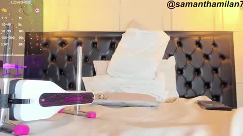 Alejandra  online show from 11/12/25, 11:10