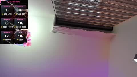 Snapshot of samanthamillher1021 chatting on 03/25/26, 12:00 samanthamillher1021 online show from 03/25/26, 12:00