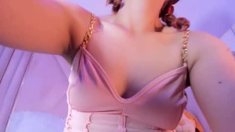 Samantha online show from 03/17/26, 08:45