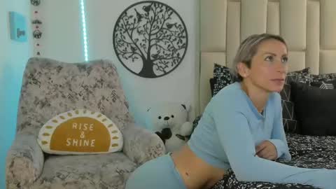 Samixmami online show from 02/02/25, 08:08