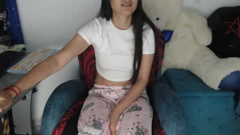 Snapshot of samara429147 chatting on 01/15/26, 01:37 samara online show from 01/15/26, 01:37