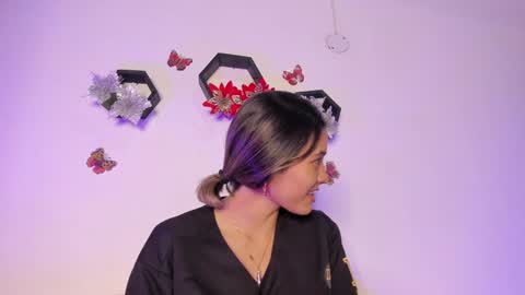 Samara is my name a pleasure delighted that you are here leave your thumb up it is important to me online show from 01/14/25, 02:50