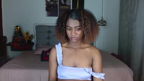 samara_roxx online show from 11/22/25, 04:00