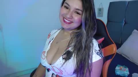 samara_wish online show from 09/26/25, 01:15