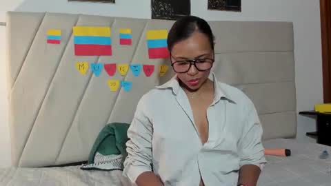 Snapshot of samaraa_smith1 chatting on 07/16/26, 12:11 samaraa_smith1 online show from 07/16/26, 12:11