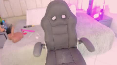 samarafernandez online show from 09/20/25, 02:12