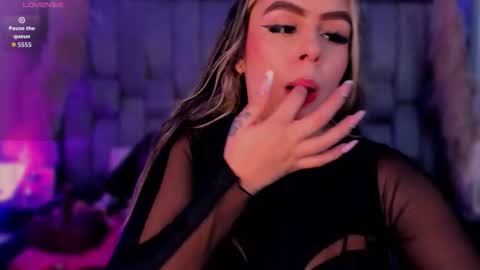 samarafernandez online show from 10/05/25, 04:11