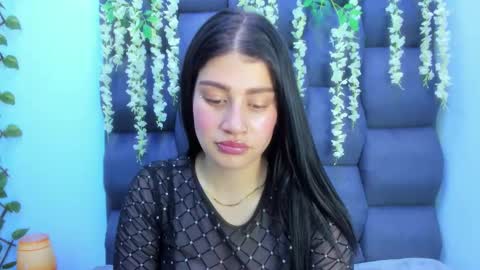 samarhamiller_ online show from 10/21/25, 03:24