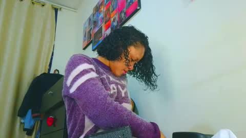 Snapshot of samary_thomas chatting on 03/29/26, 12:54 samary thomas online show from 03/29/26, 12:54