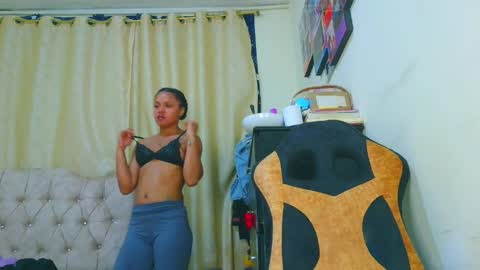 Snapshot of samary_thomas chatting on 04/02/26, 01:47 samary thomas online show from 04/02/26, 01:47