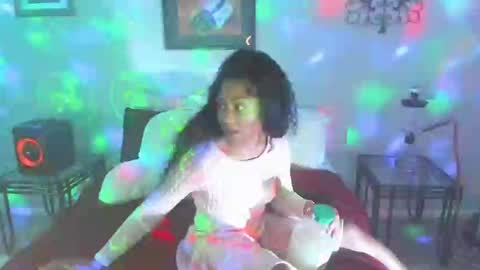 Yaya online show from 01/04/25, 04:01