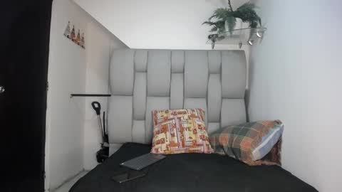 Snapshot of samay__007 chatting on 10/14/25, 01:12      Samay      online show from 10/14/25, 01:12