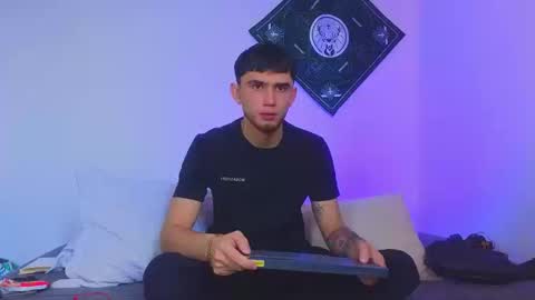 Snapshot of samevansx chatting on 09/11/25, 02:39 samevansx online show from 09/11/25, 02:39