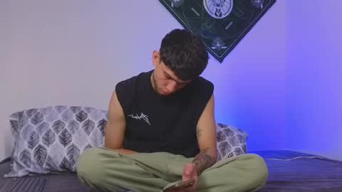 Snapshot of samevansx chatting on 09/22/25, 02:41 samevansx online show from 09/22/25, 02:41