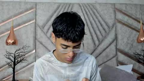 Snapshot of samfrrost chatting on 04/16/26, 12:50 Samfrrost online show from 04/16/26, 12:50