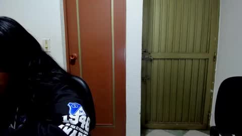 Snapshot of sami_cutte chatting on 01/14/25, 04:40 sami_cutte online show from 01/14/25, 04:40