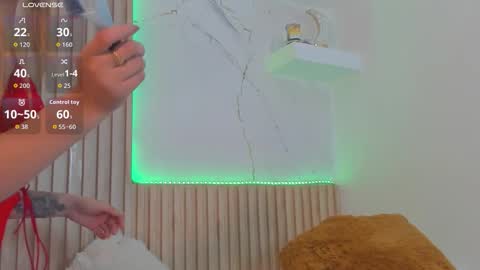 Snapshot of sami_lovee_ chatting on 03/17/26, 11:41 Samanta online show from 03/17/26, 11:41