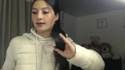 Snapshot of sami_ortiz chatting on 01/25/25, 04:02 samamtha online show from 01/25/25, 04:02