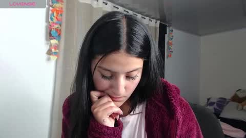 Snapshot of sami_ortiz chatting on 02/22/25, 05:23 samamtha online show from 02/22/25, 05:23