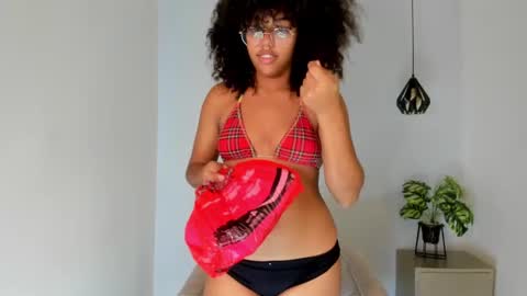 Snapshot of samie_mury chatting on 11/03/25, 03:41 Samie Mury online show from 11/03/25, 03:41