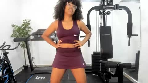 Snapshot of samie_mury chatting on 11/09/25, 04:00 Samie Mury online show from 11/09/25, 04:00