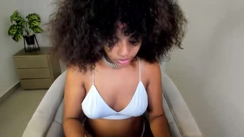 Snapshot of samie_mury chatting on 11/14/25, 04:22 Samie Mury online show from 11/14/25, 04:22