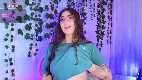 Snapshot of samii_evans chatting on 11/27/25, 07:32 samii evans online show from 11/27/25, 07:32