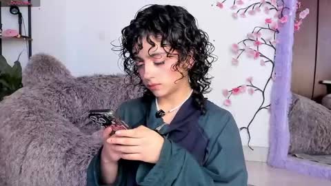 Sam    online show from 04/13/26, 05:51