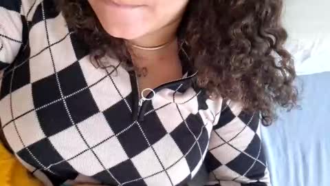 samira161993 online show from 10/19/25, 12:39