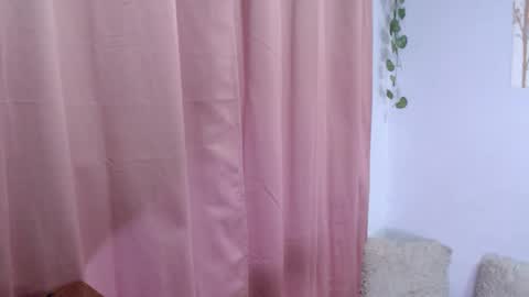 Snapshot of samira_lennox chatting on 04/08/26, 08:09 SAMIRA online show from 04/08/26, 08:09