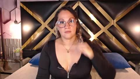 Snapshot of samira_lennox chatting on 07/11/26, 06:54 SAMIRA online show from 07/11/26, 06:54