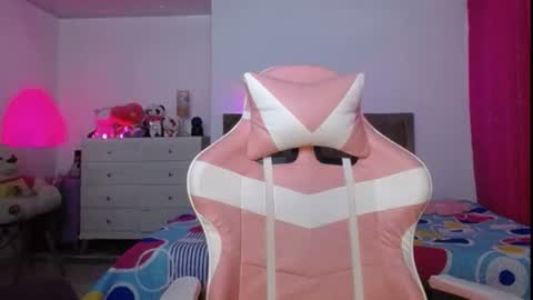 Danna dulce online show from 06/24/26, 06:29