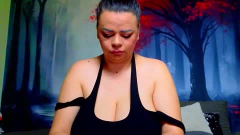 Snapshot of samiraevans chatting on 01/13/26, 09:31 online show from 01/13/26, 09:31