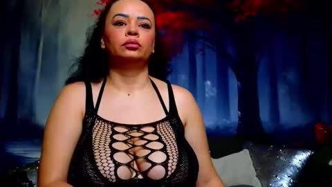 Snapshot of samiraevans chatting on 02/09/26, 09:19 online show from 02/09/26, 09:19