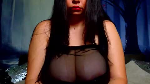 Snapshot of samiraevans chatting on 02/19/26, 09:33 online show from 02/19/26, 09:33