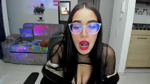 SARA online show from 02/17/26, 01:35