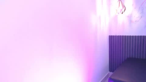 Snapshot of samlopez1 chatting on 10/29/25, 03:20 Sam online show from 10/29/25, 03:20