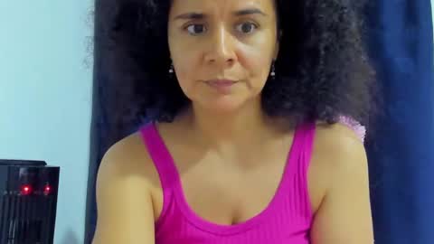 Snapshot of samm_hoti chatting on 12/18/24, 03:26 sam online show from 12/18/24, 03:26