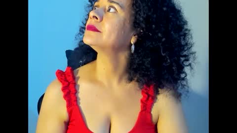 Snapshot of samm_hoti chatting on 02/28/25, 02:09 sam online show from 02/28/25, 02:09