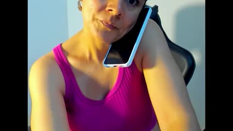 Snapshot of samm_hoti chatting on 03/12/25, 08:52 sam online show from 03/12/25, 08:52