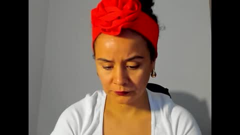 Snapshot of samm_hoti chatting on 10/19/25, 08:20 sam online show from 10/19/25, 08:20