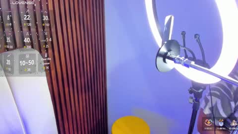 Snapshot of sammy__evanns chatting on 01/12/25, 03:49 Sammy Evanns online show from 01/12/25, 03:49