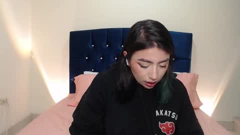 Snapshot of sammy_bunny1 chatting on 09/09/25, 02:22 Samantha online show from 09/09/25, 02:22