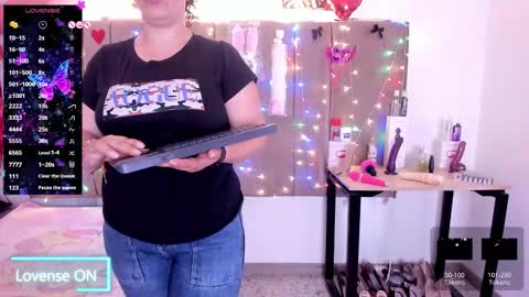 Snapshot of sammy_mature_ chatting on 01/13/26, 01:55 Sammy online show from 01/13/26, 01:55