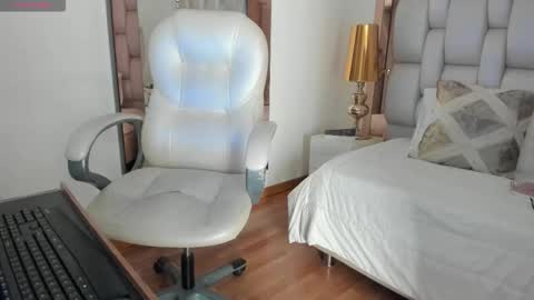 Sammy online show from 10/17/25, 05:37