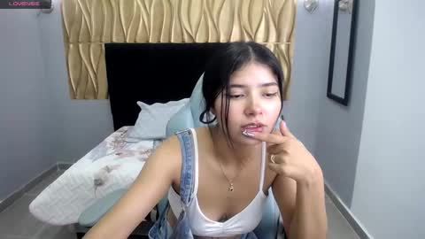 Snapshot of sammy_shy chatting on 12/29/24, 08:00 Sammy online show from 12/29/24, 08:00