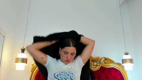 Snapshot of sammy_sparks chatting on 01/17/25, 06:33 Sammy online show from 01/17/25, 06:33