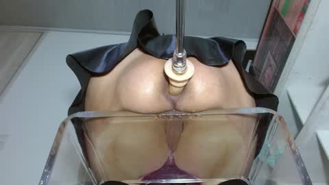 Snapshot of sammyevanss__ chatting on 02/08/25, 12:17 SAMMY online show from 02/08/25, 12:17