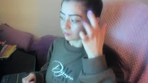 Snapshot of sammysammy_ chatting on 04/18/26, 07:12 online show from 04/18/26, 07:12